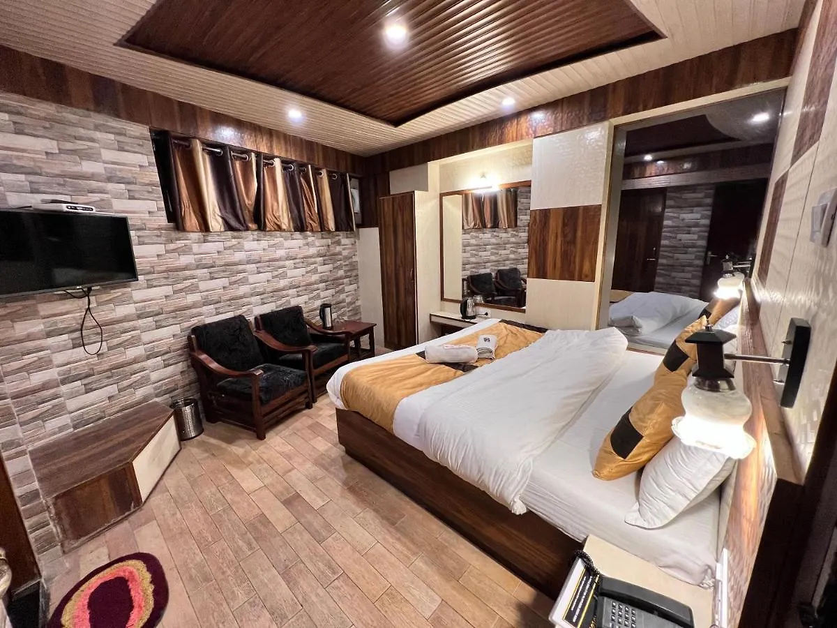 Hotel Victory Shimla 4*,