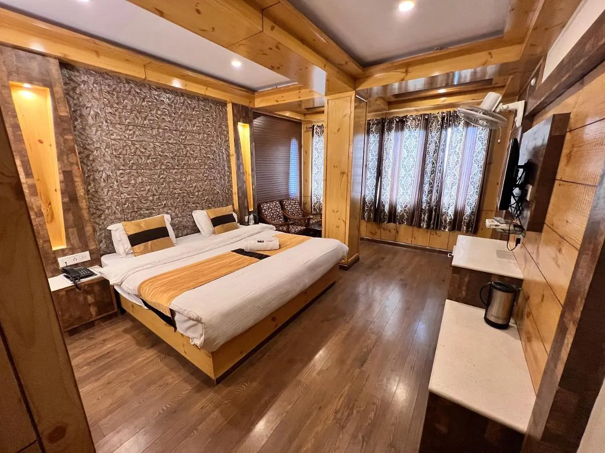 Hotel Victory Shimla 4*,