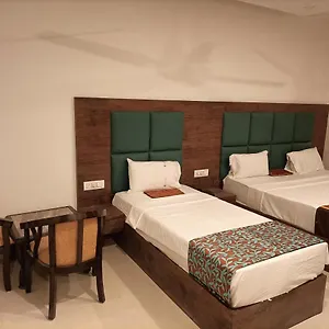 Hotel Tark Near Igi Airport Delhi ***